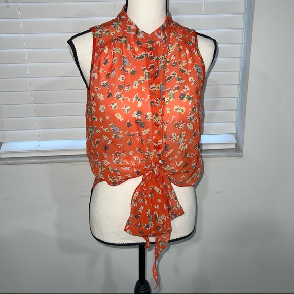 ⭐️🌺⭐️Blouse with flowers prints for  women. - Picture 2 of 7